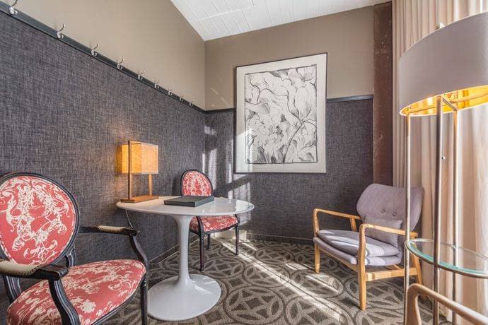 Proximity Hotel 2