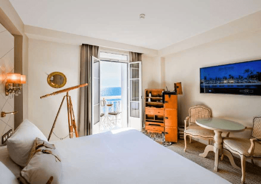 Le Grand Hôtel des Sablettes 26