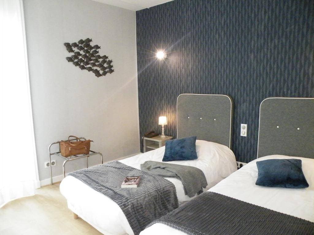 Brit Hotel Roanne 5