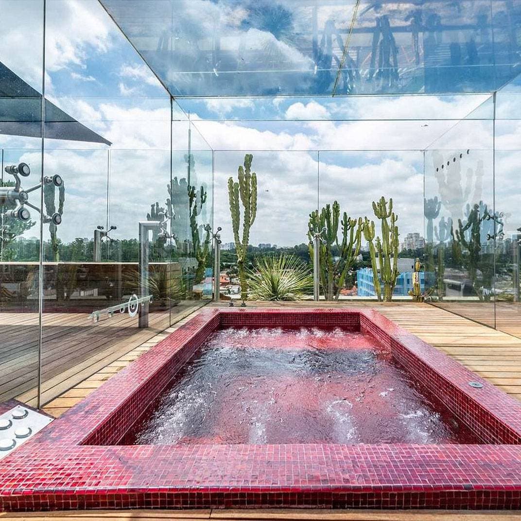 Hotel Unique 13