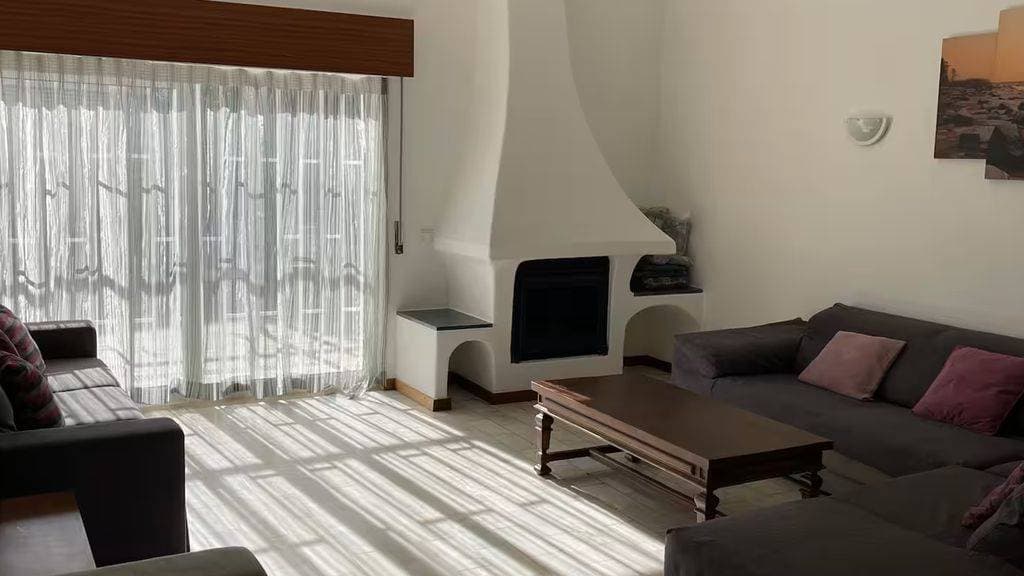 Aveiros Beach House 19