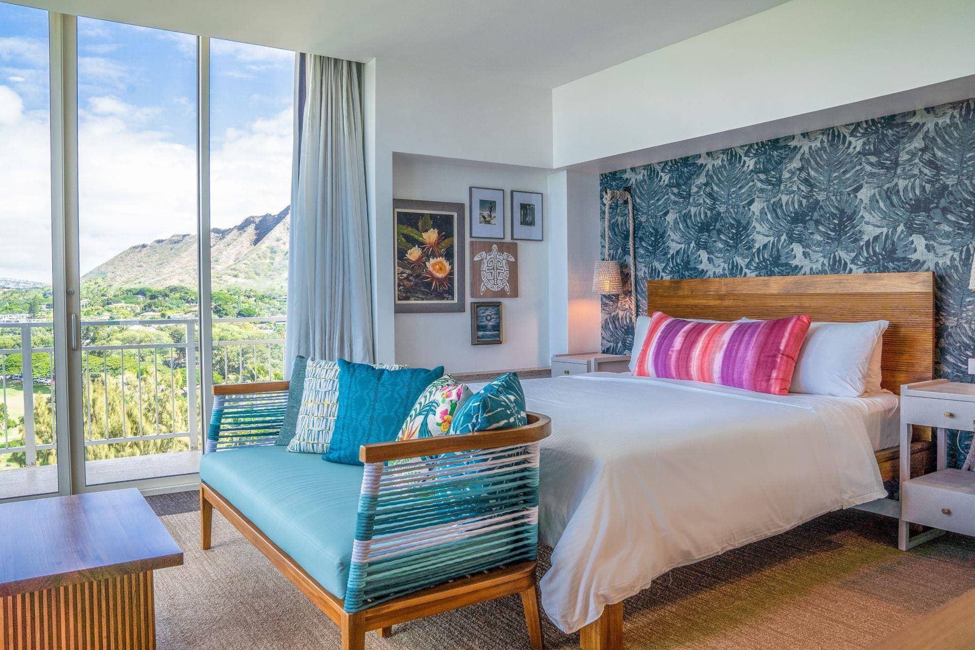 Kaimana Beach Hotel 14