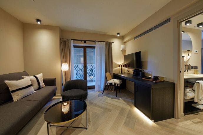 Belle Marivent Mediterranean Petit Hotel 6