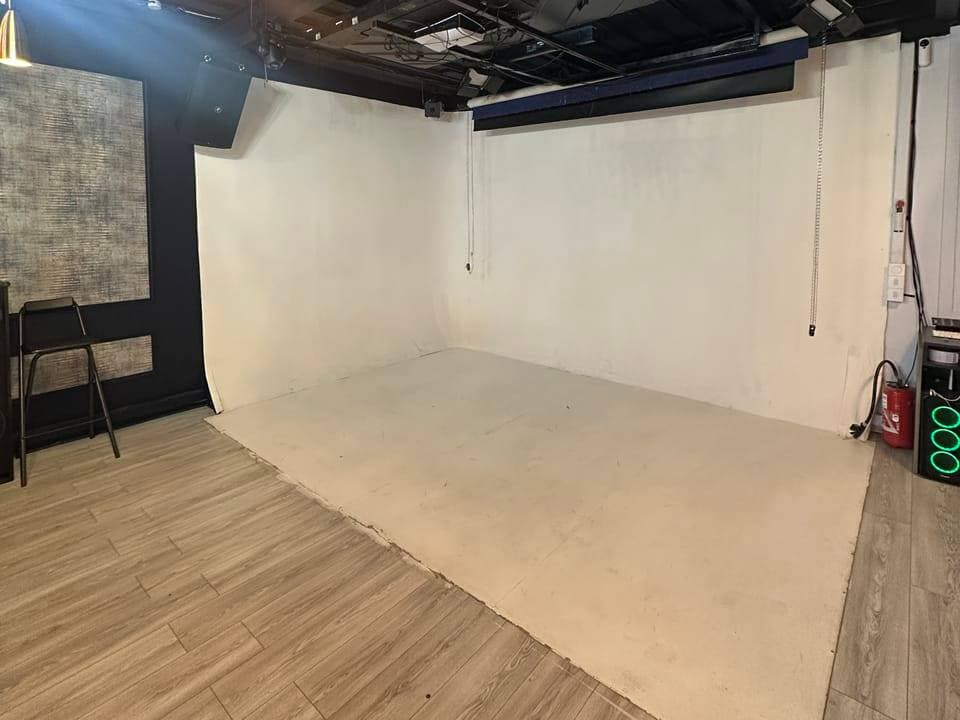 Salle de reception ou/et studio photo 5