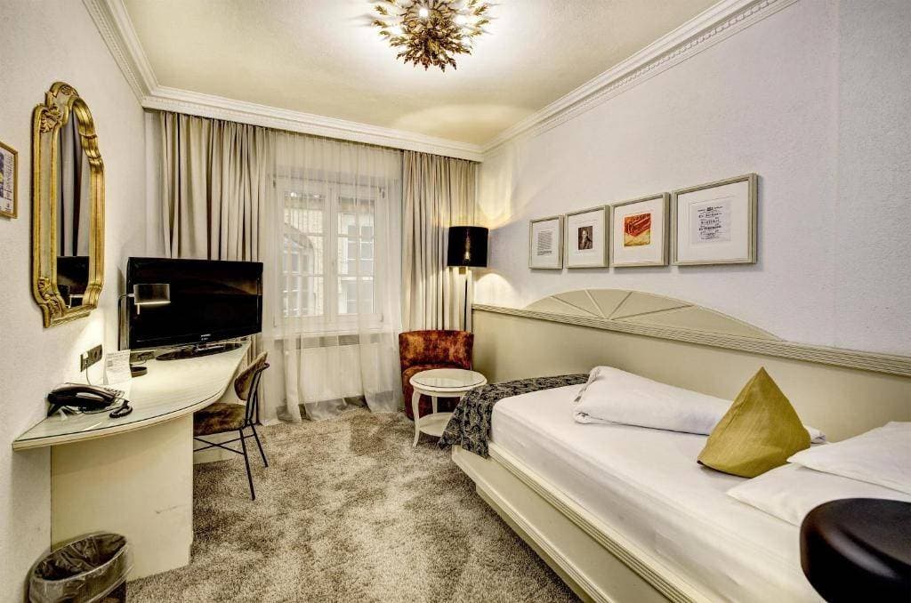 Goldener Adler Hotel & Restaurant 15