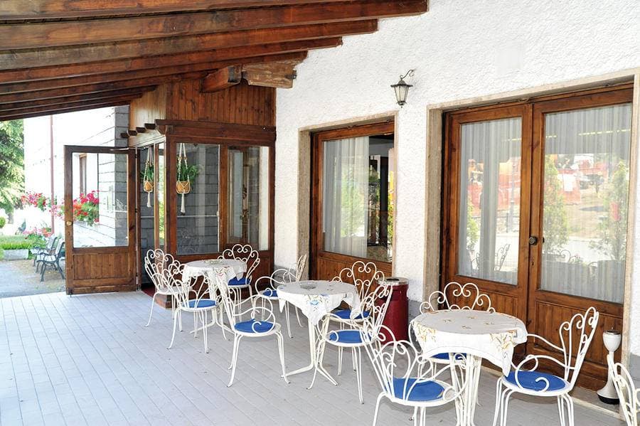 Hotel Ristorante Dujany 5