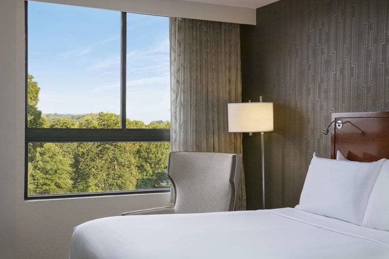 Sonesta Charlotte Lower South End 25