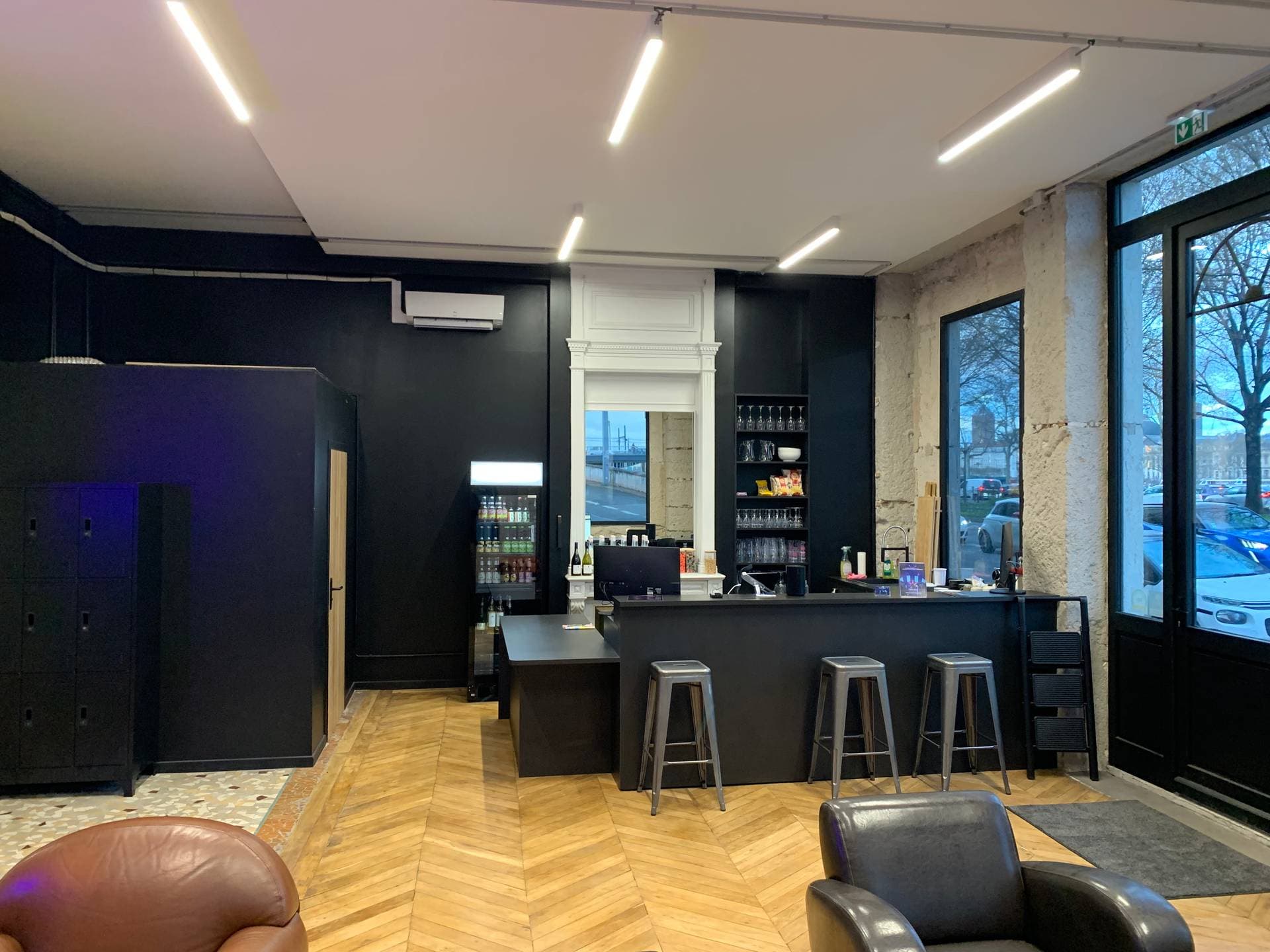 Notre bar pour vous servir des boissons avant, pendant et après la partie