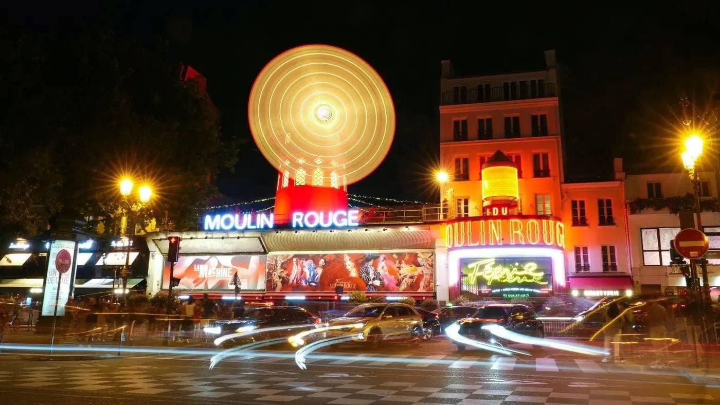 Moulin Rouge Paris 1