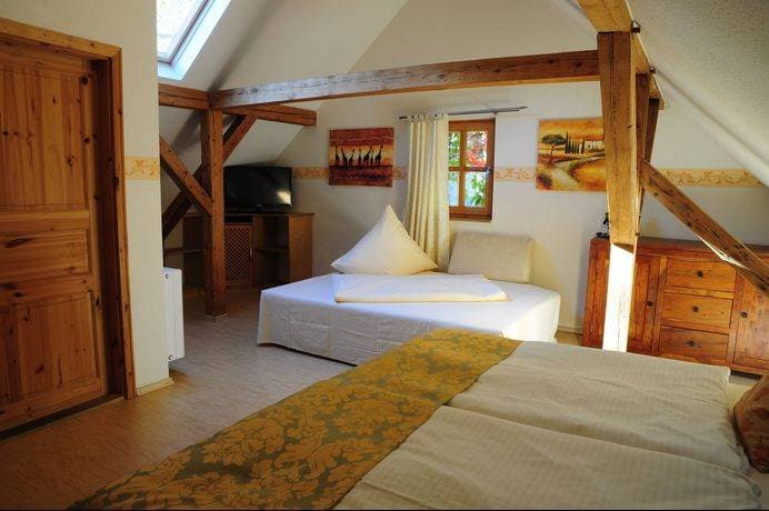 Hotel Schlossresidenz Heitzenhofen 16