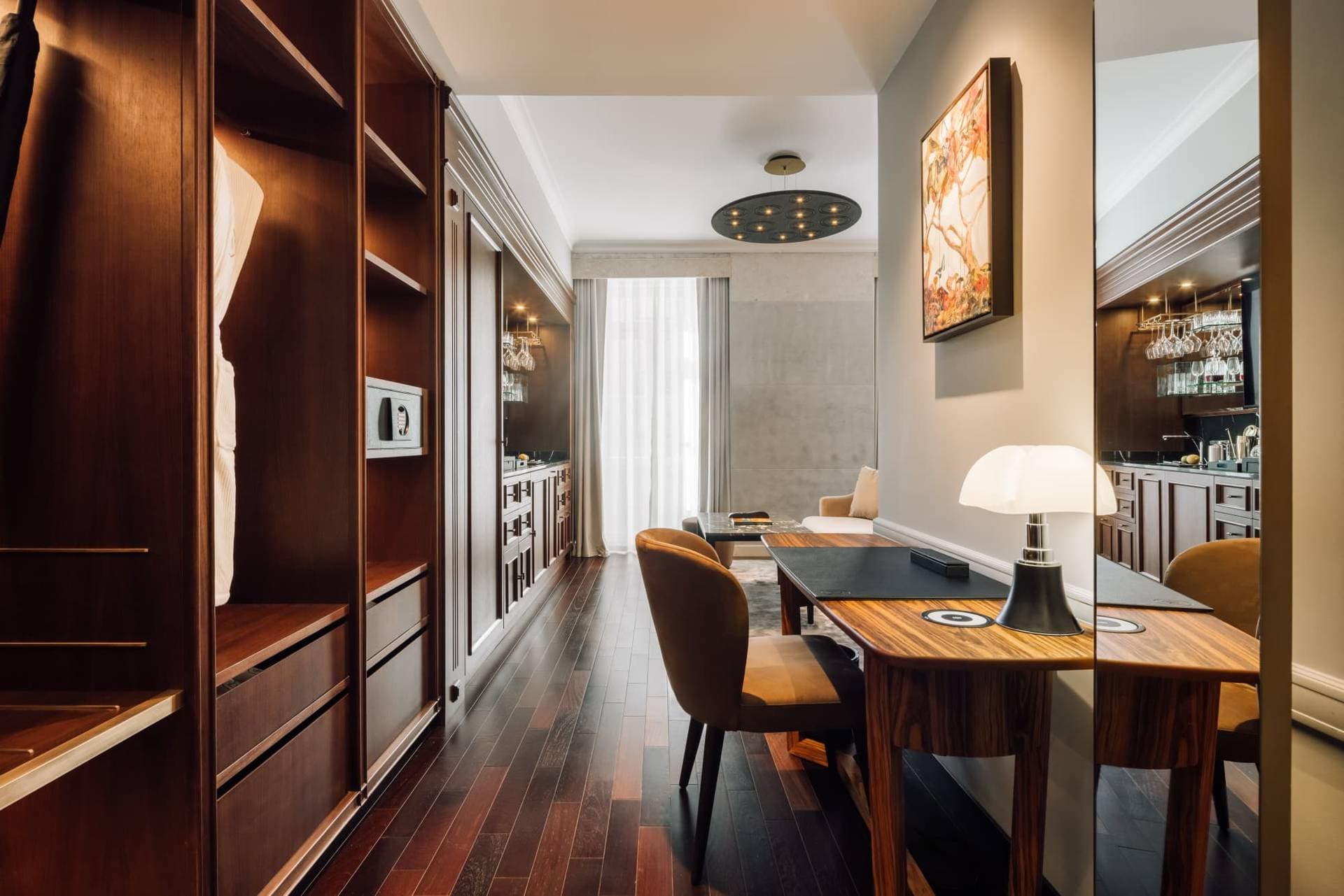 MYTHIC SANA Downtown Suites 9