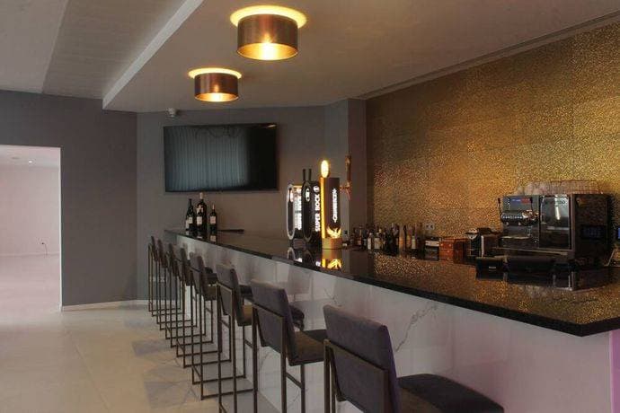 Rednyx Hotel 5