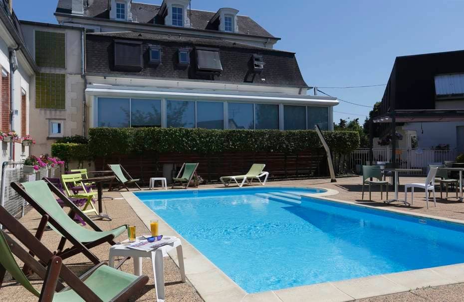 HÔTEL LES TILLEULS BOURGES 4
