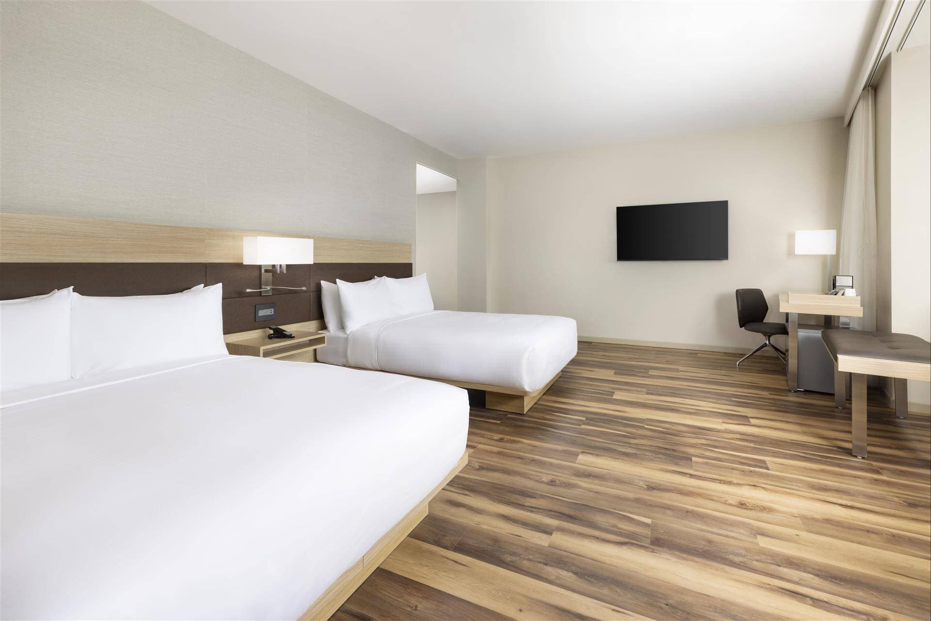AC Hotel Honolulu 14