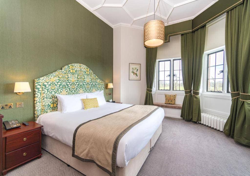 The Elvetham 26