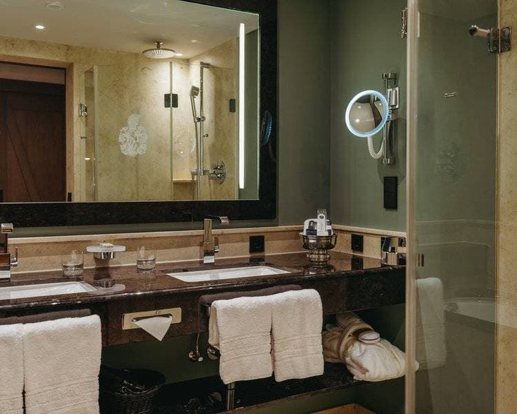 Interalpen-Hotel Tyrol 32