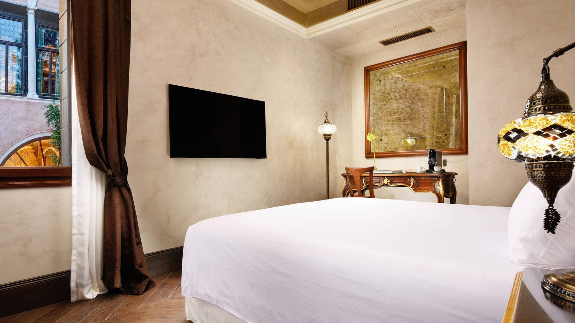 Empress Theodora Apartments