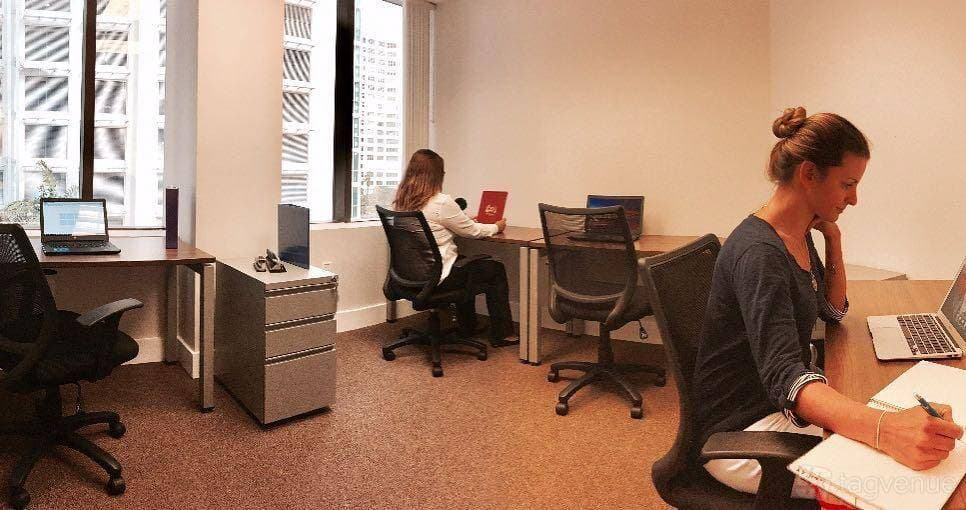 Office&Co. International Coworking 7