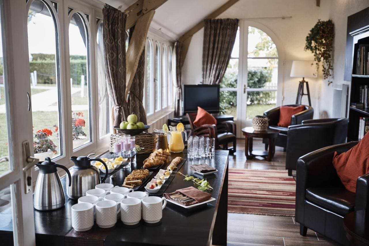 L'Hôtel Le Fleuray 10