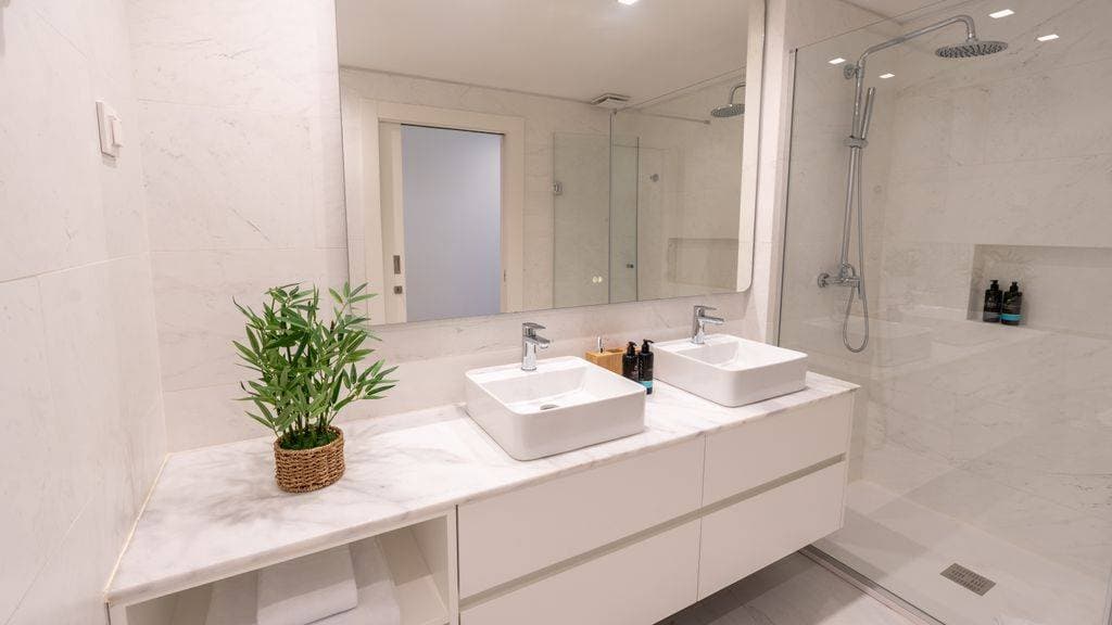 Acqua Sensation Suites by LovelyStay 39