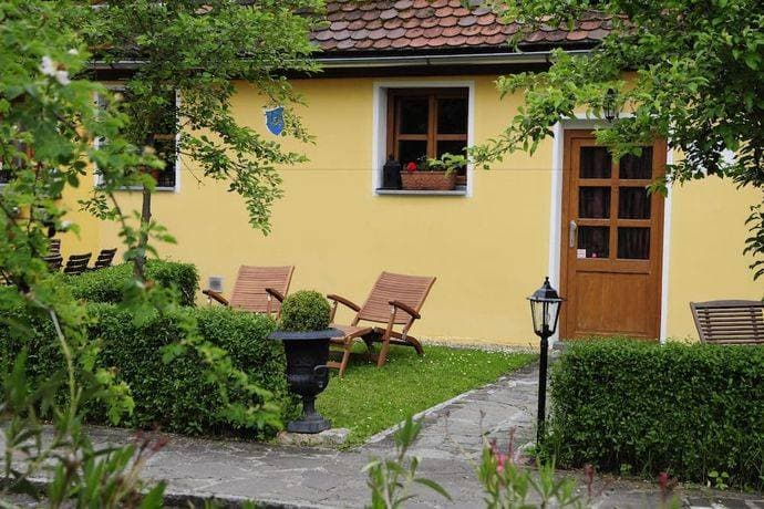 Hotel Schlossresidenz Heitzenhofen 17