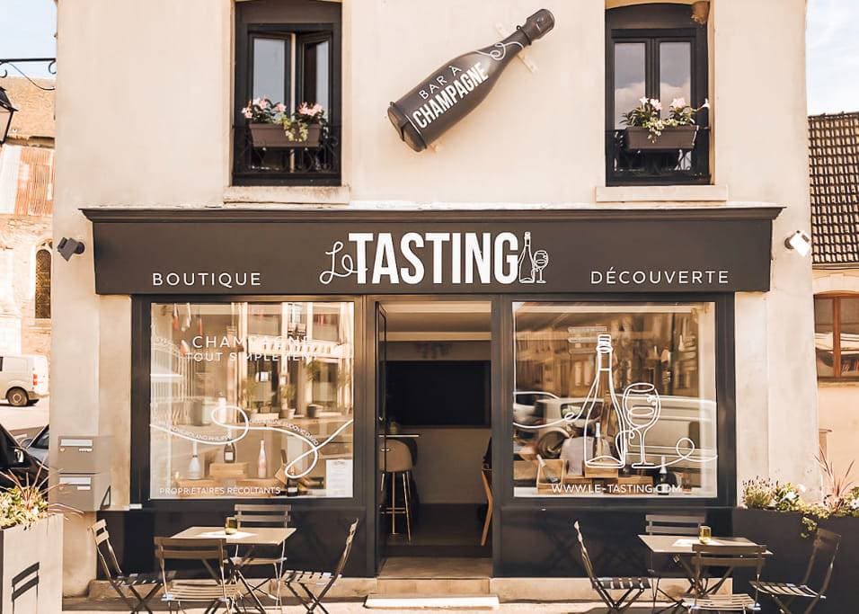 LE TASTING BAR 1