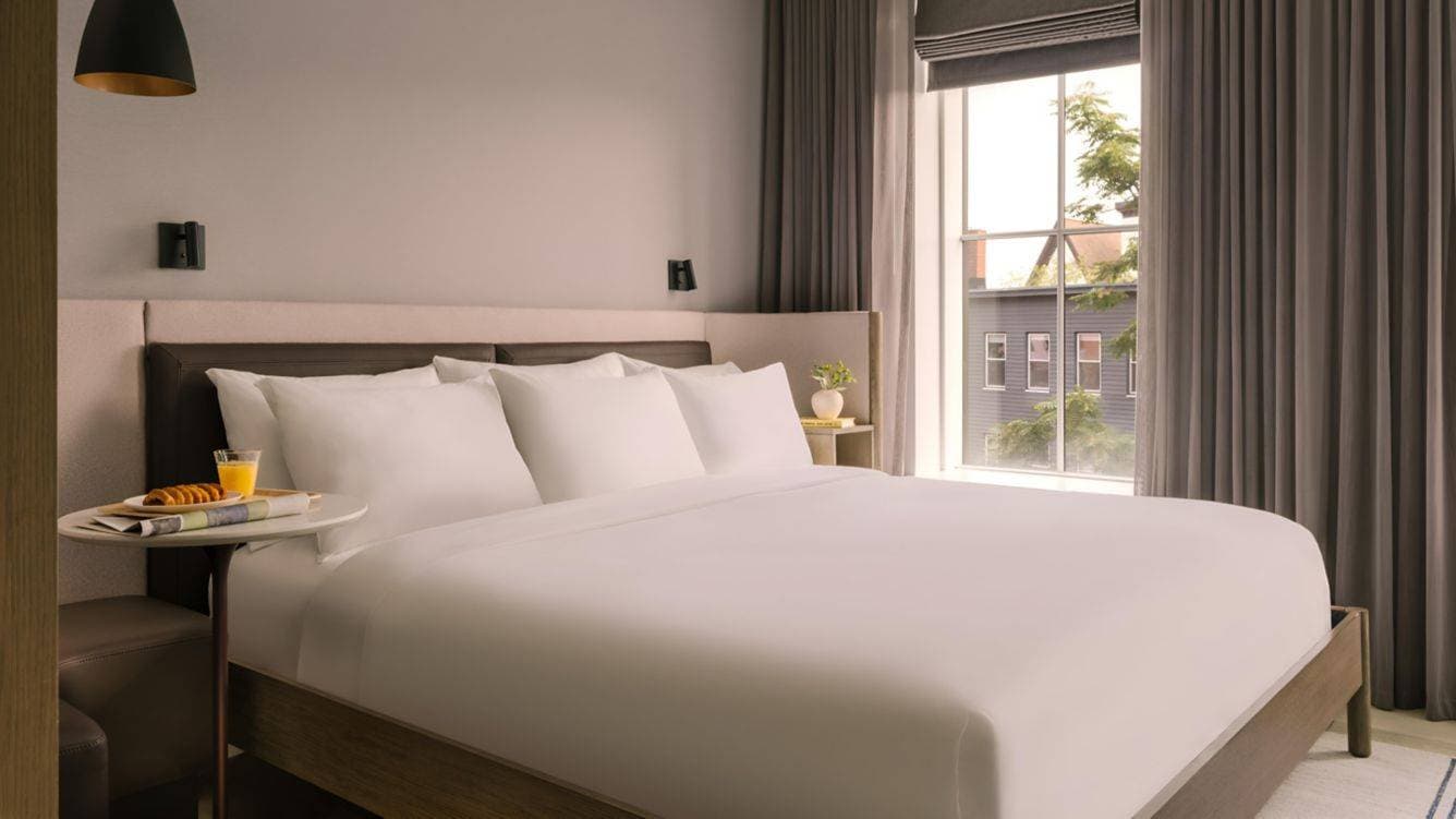 907 Main Hotel Central Square, Sonder 13