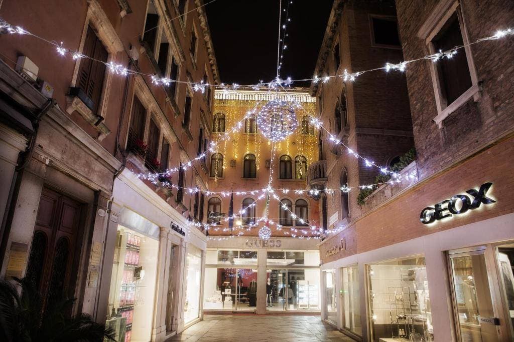 Hotel A la Commedia 1