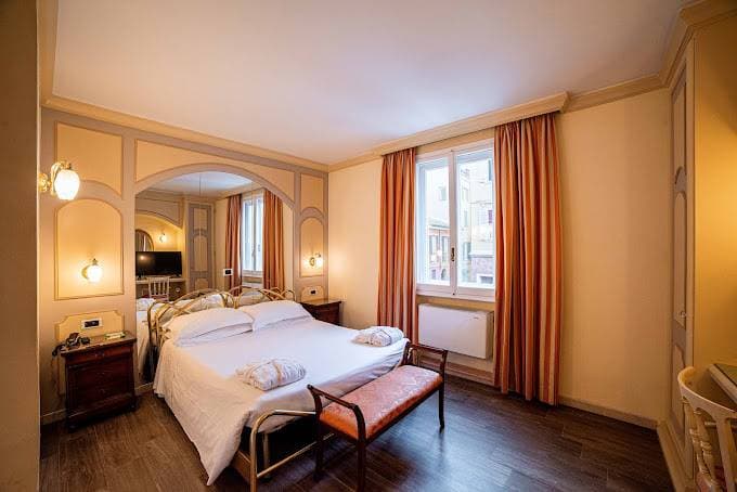 Phi Hotel Canalgrande 17