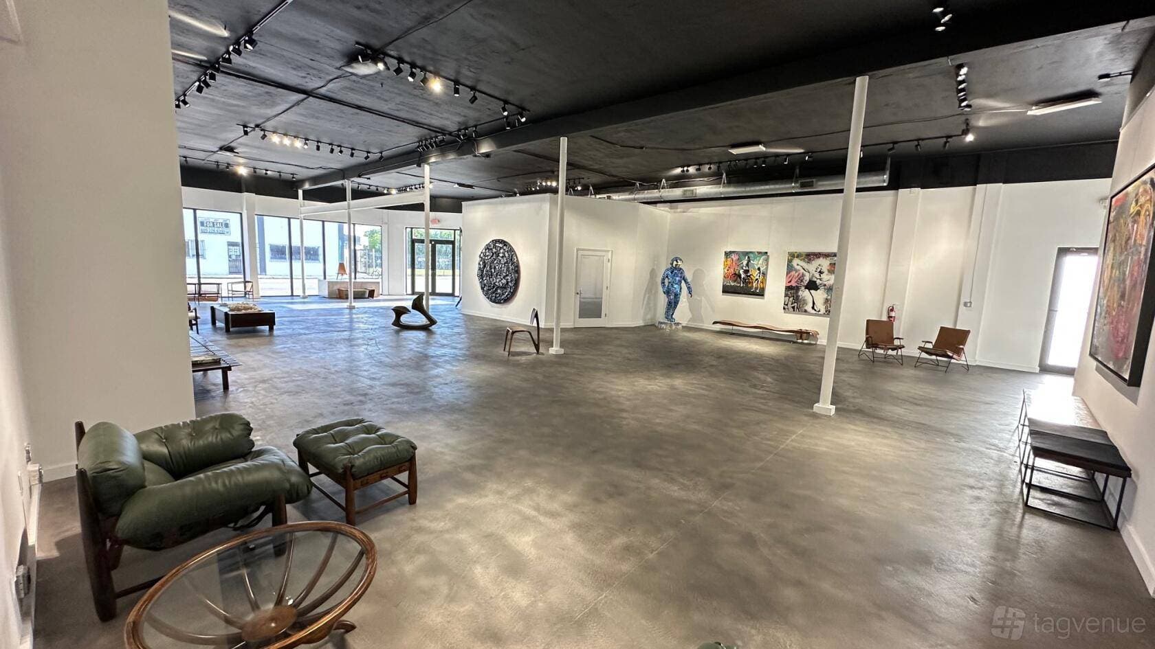 Emporium B Gallery 25