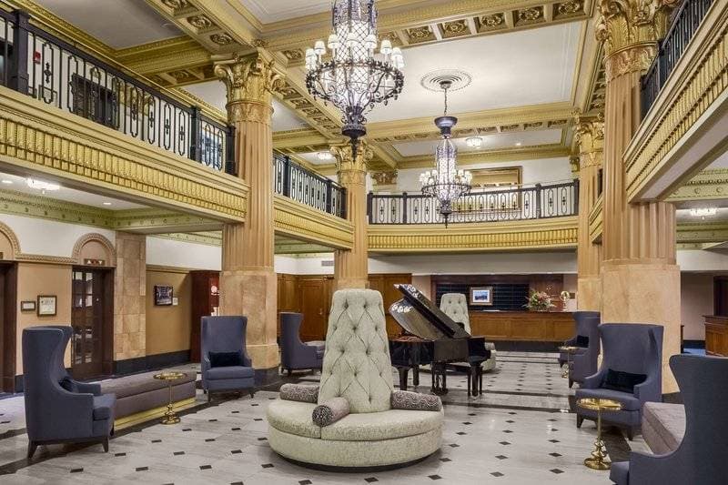 Hilton President Kansas City 9