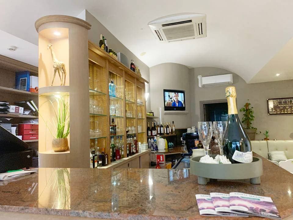 Brit Hotel Le Revest Sainte-Maxime 5