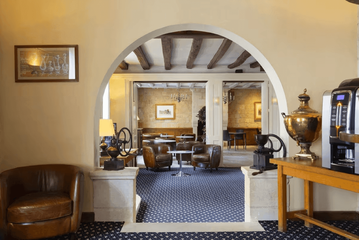 Hôtel Le Grand Monarque 5