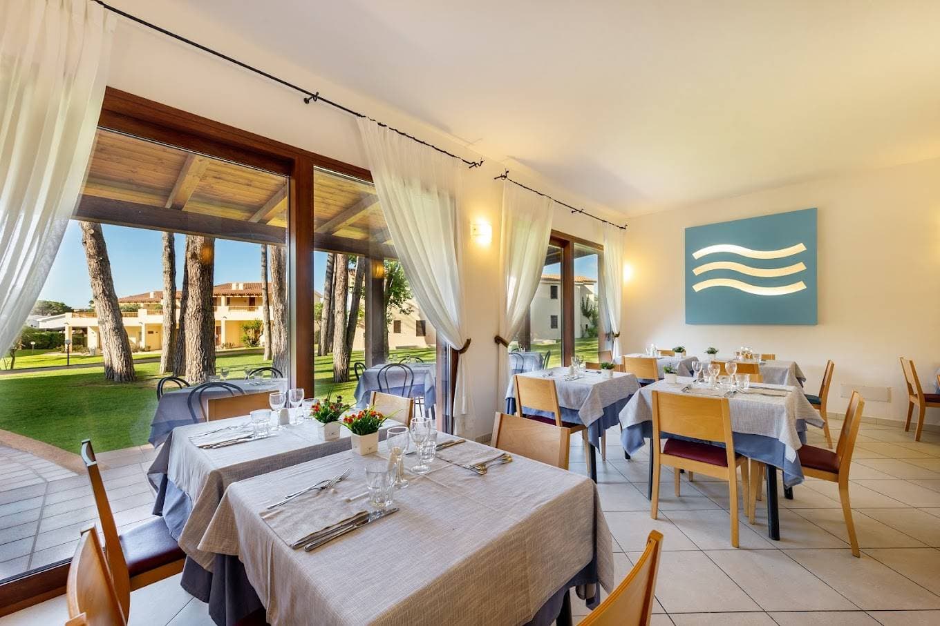 Blu Hotel Laconia Village 7