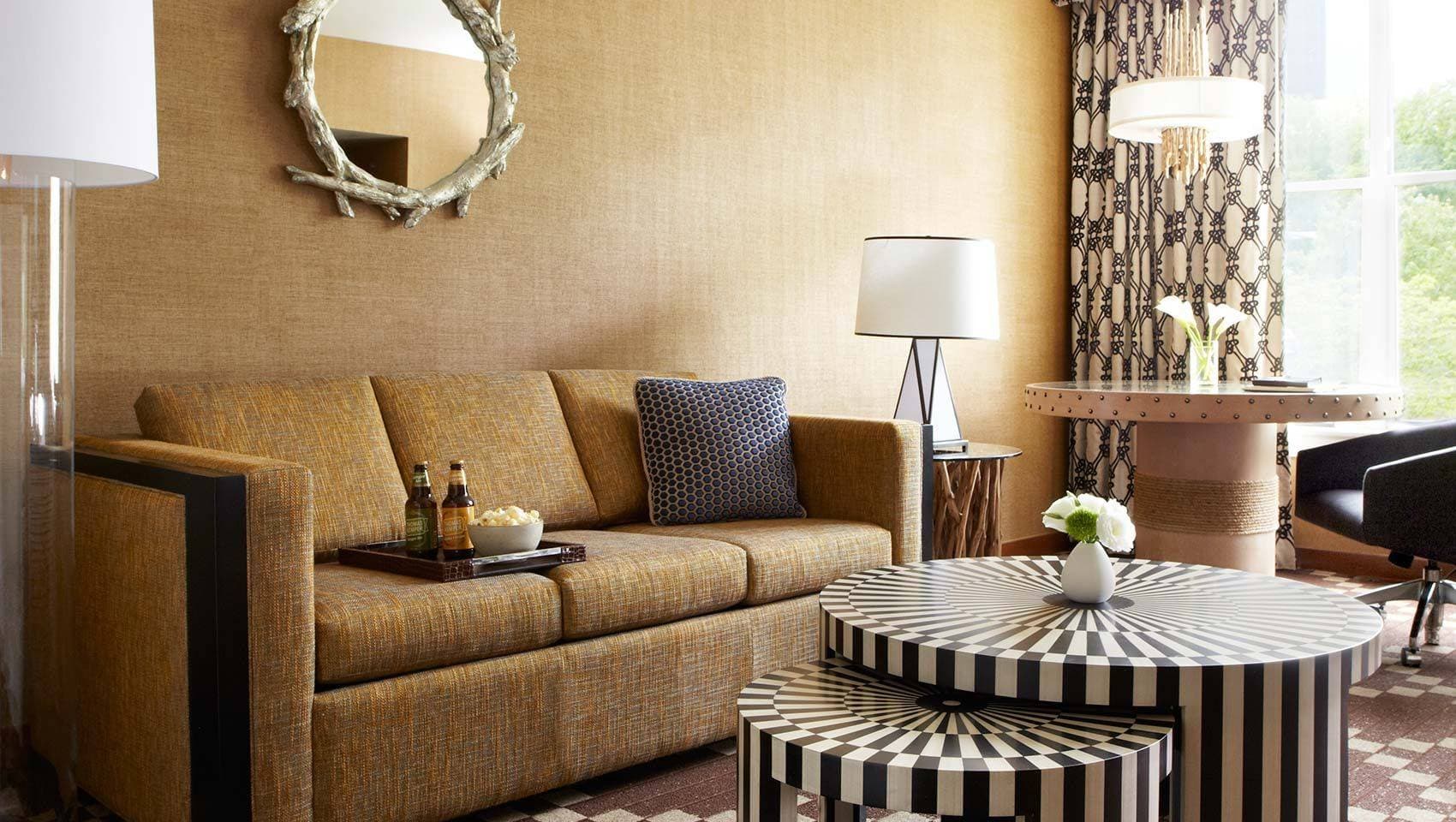 Kimpton RiverPlace Hotel 12