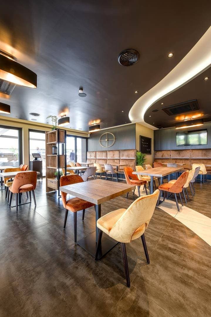 Hotel 830 13