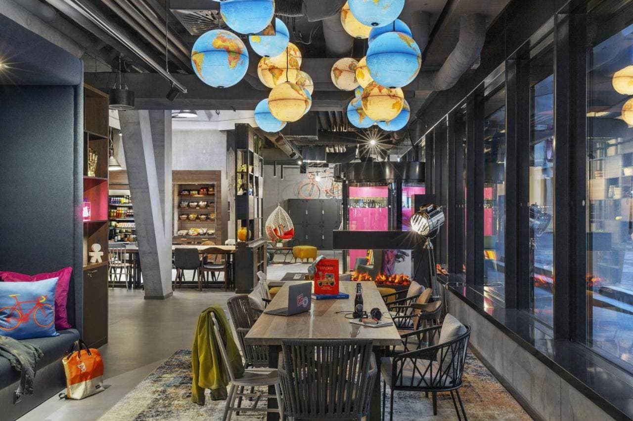 Moxy Lausanne City 12