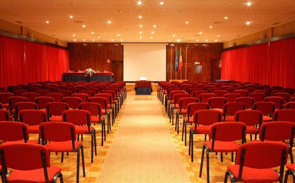 Axis Ofir Beach Resort Hotel 16