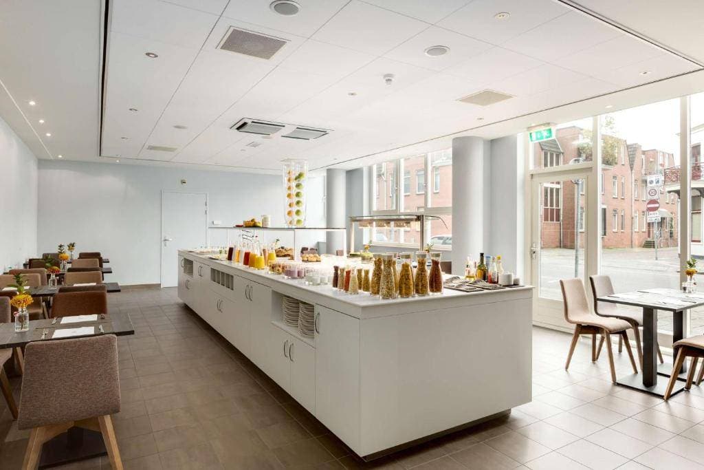 NH Groningen Hotel 6