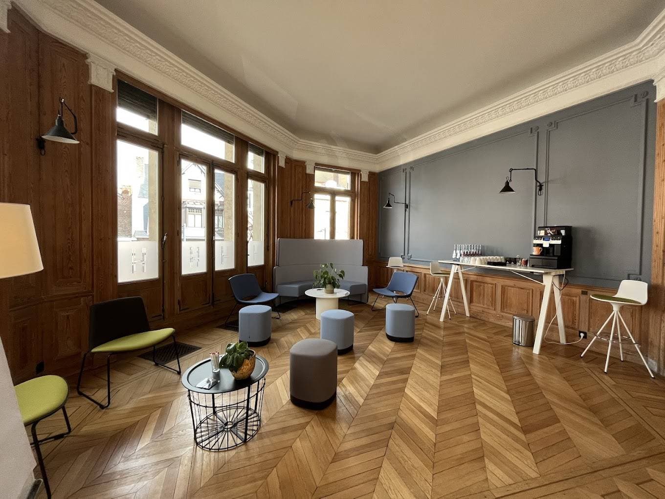 Le Hub / By E-Volve 2