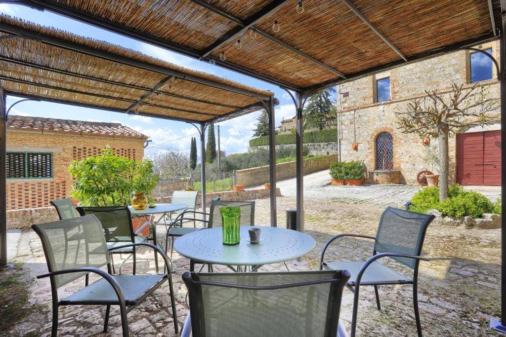 Villa e Fattoria di Radi 21
