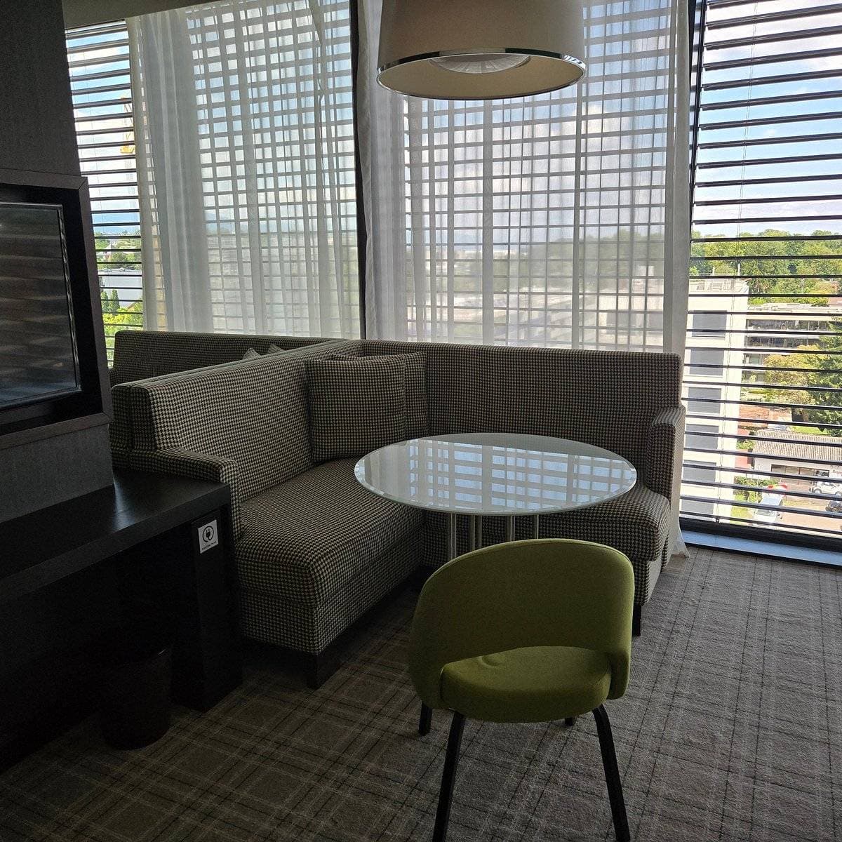 Crowne Plaza Geneva by IHG 9