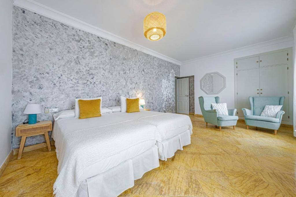 Hotel La Brena 11