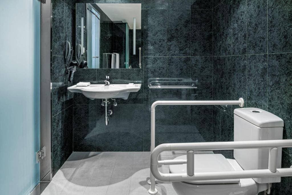 AC Hotel La Rioja 31