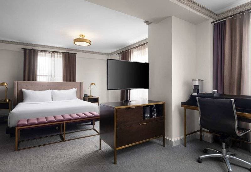 Hotel Phillips Kansas City, Curio Collection by Hilton 21
