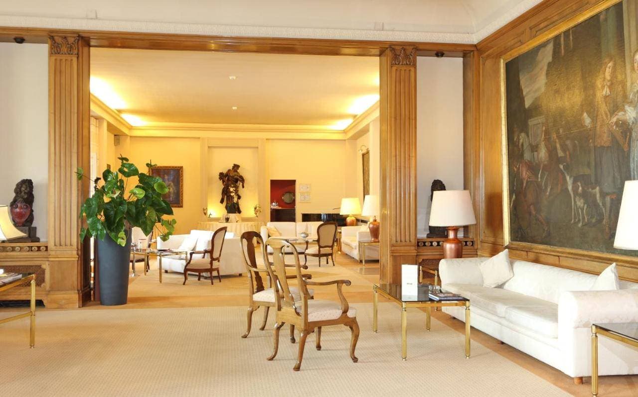 Hôtel du Grand Lac Excelsior 6
