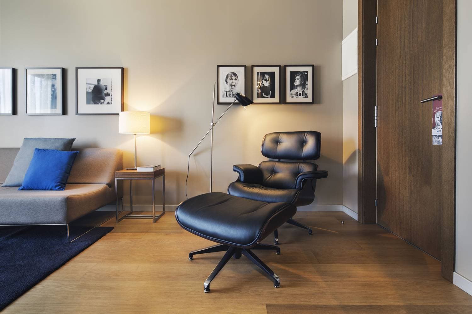 Zinema7 Hotel 22