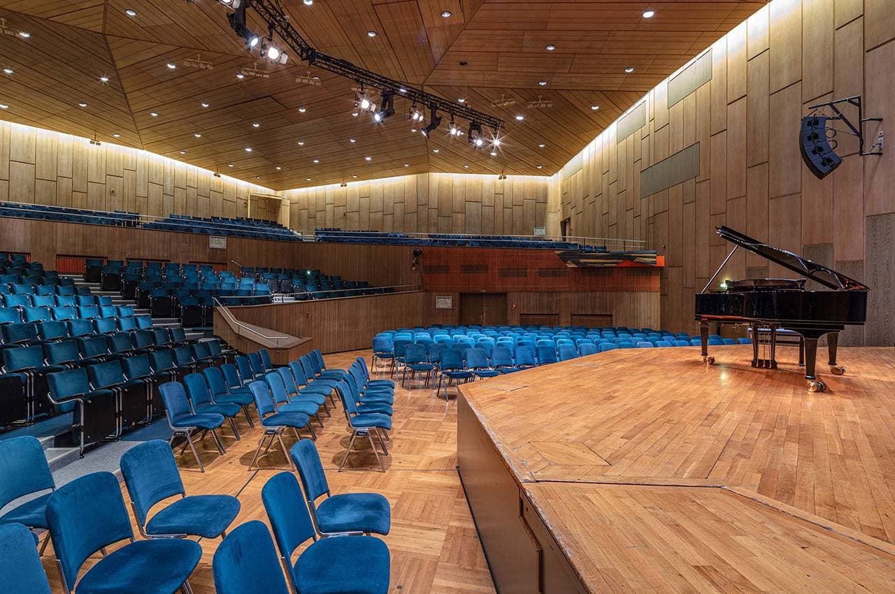 Kultur- & Kongresszentrum Liederhalle 13