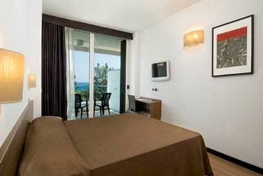 Hotel Cristallo Rimini 8