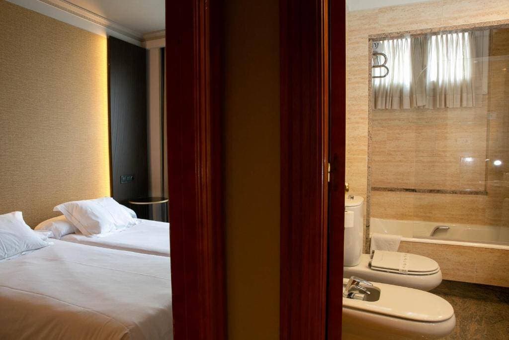 Sercotel Ciudad de Oviedo Hotel 9